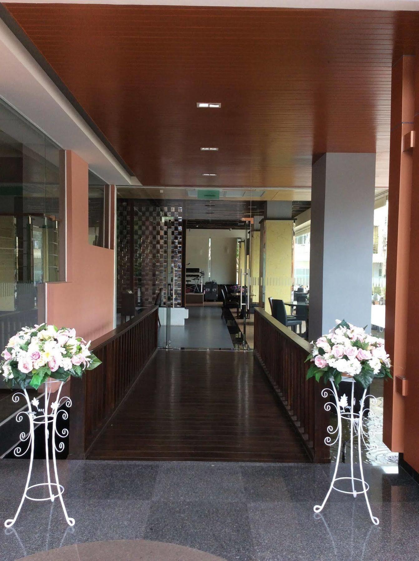 Grand Oliver Hotel Danok Sadao Ngoại thất bức ảnh